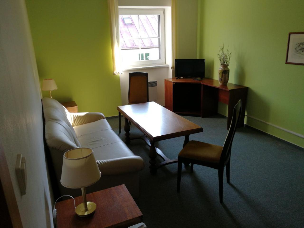 Javorná Hotel U Andela Michaela מראה חיצוני תמונה