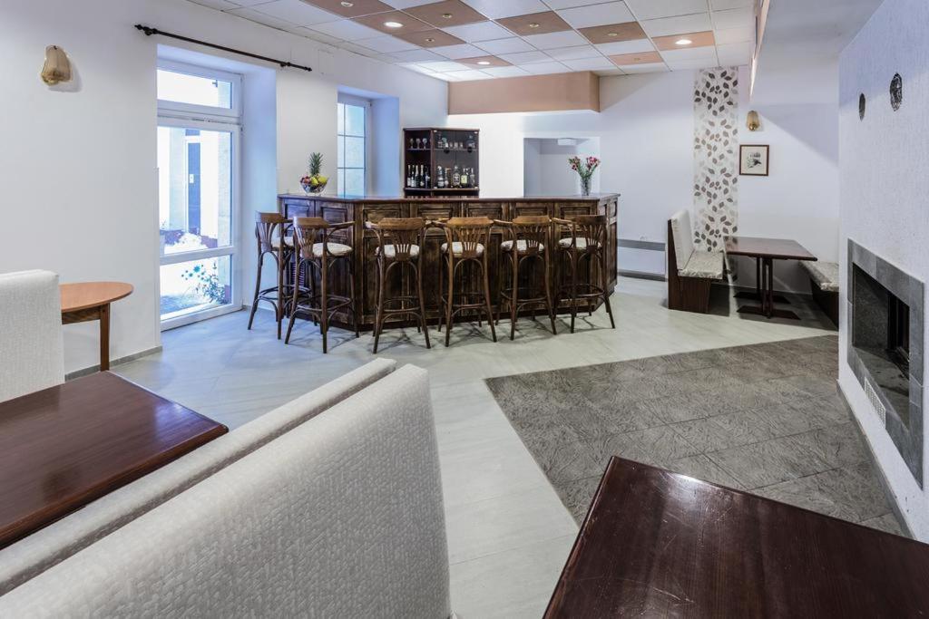 Javorná Hotel U Andela Michaela מראה חיצוני תמונה